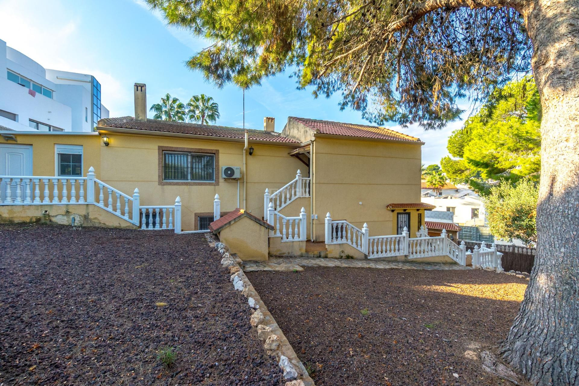 Reventa - Villa - Torrevieja - Los Balcones