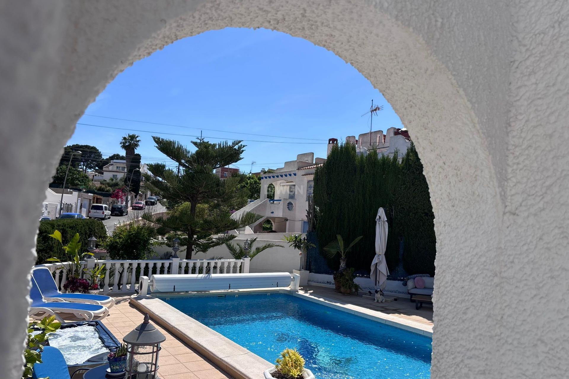 Reventa - Villa - Torrevieja - Los Balcones