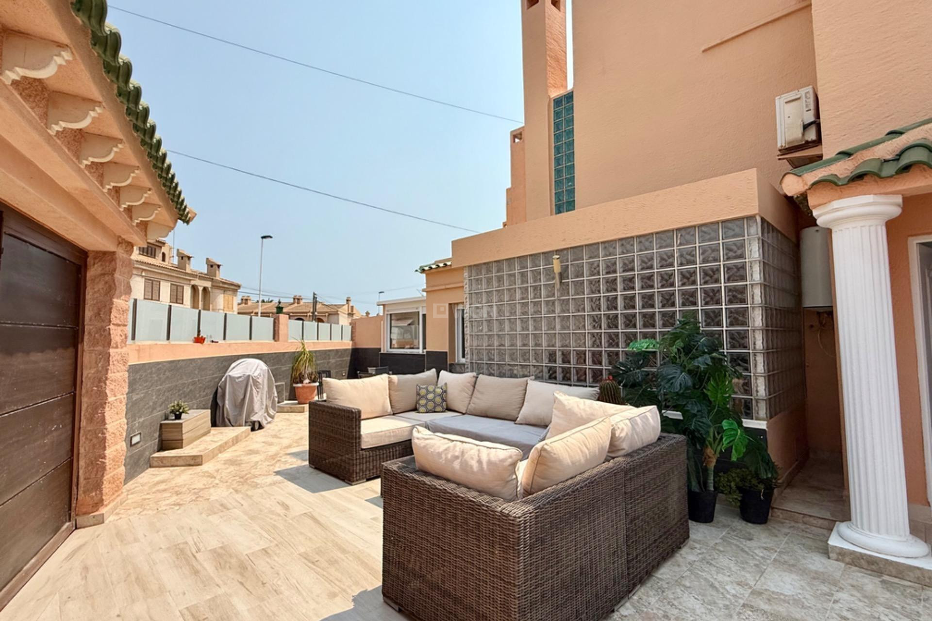 Reventa - Villa - Torrevieja - Los Frutales