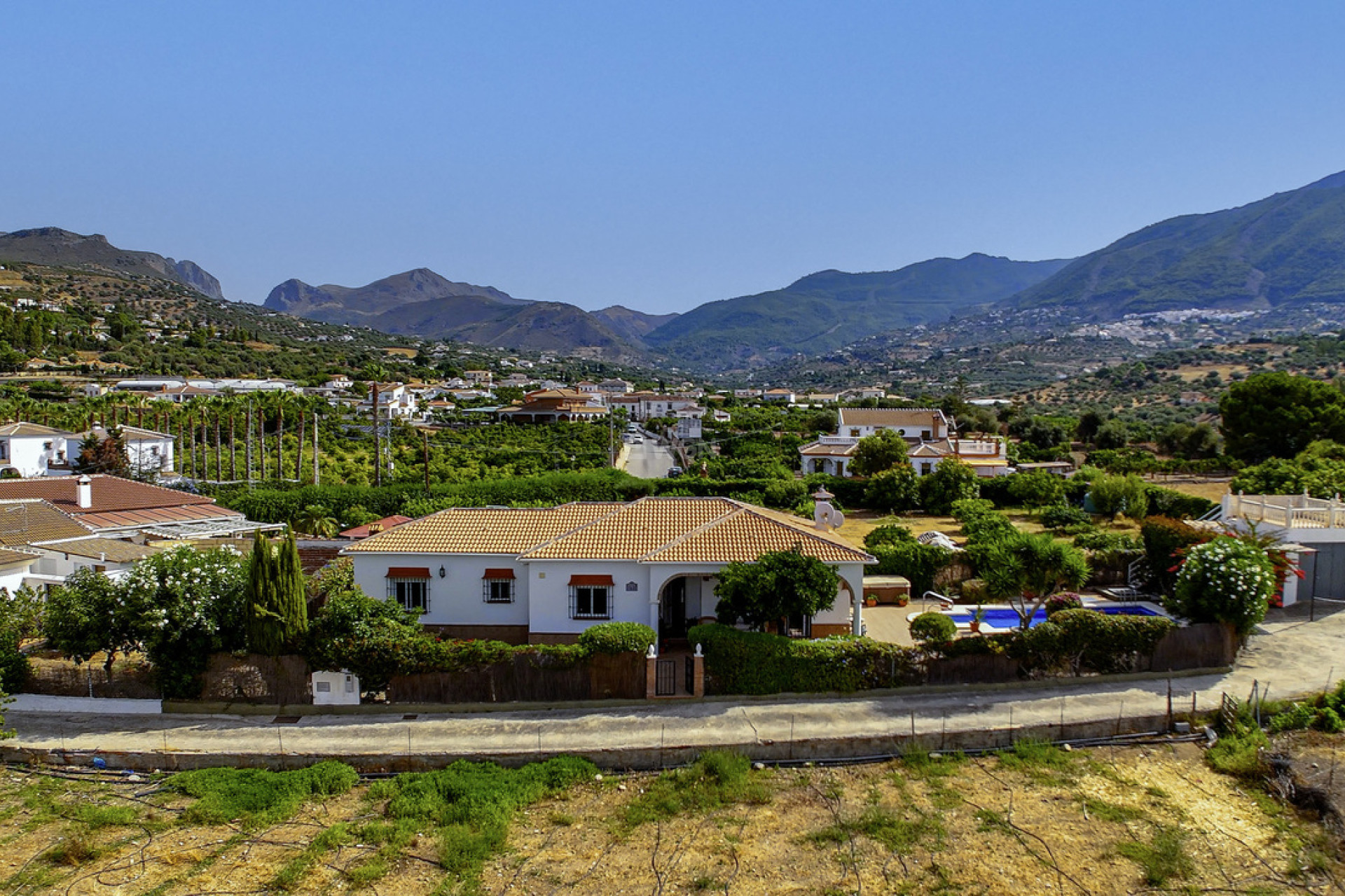 Reventa - Villa - Venta Baja - Inland