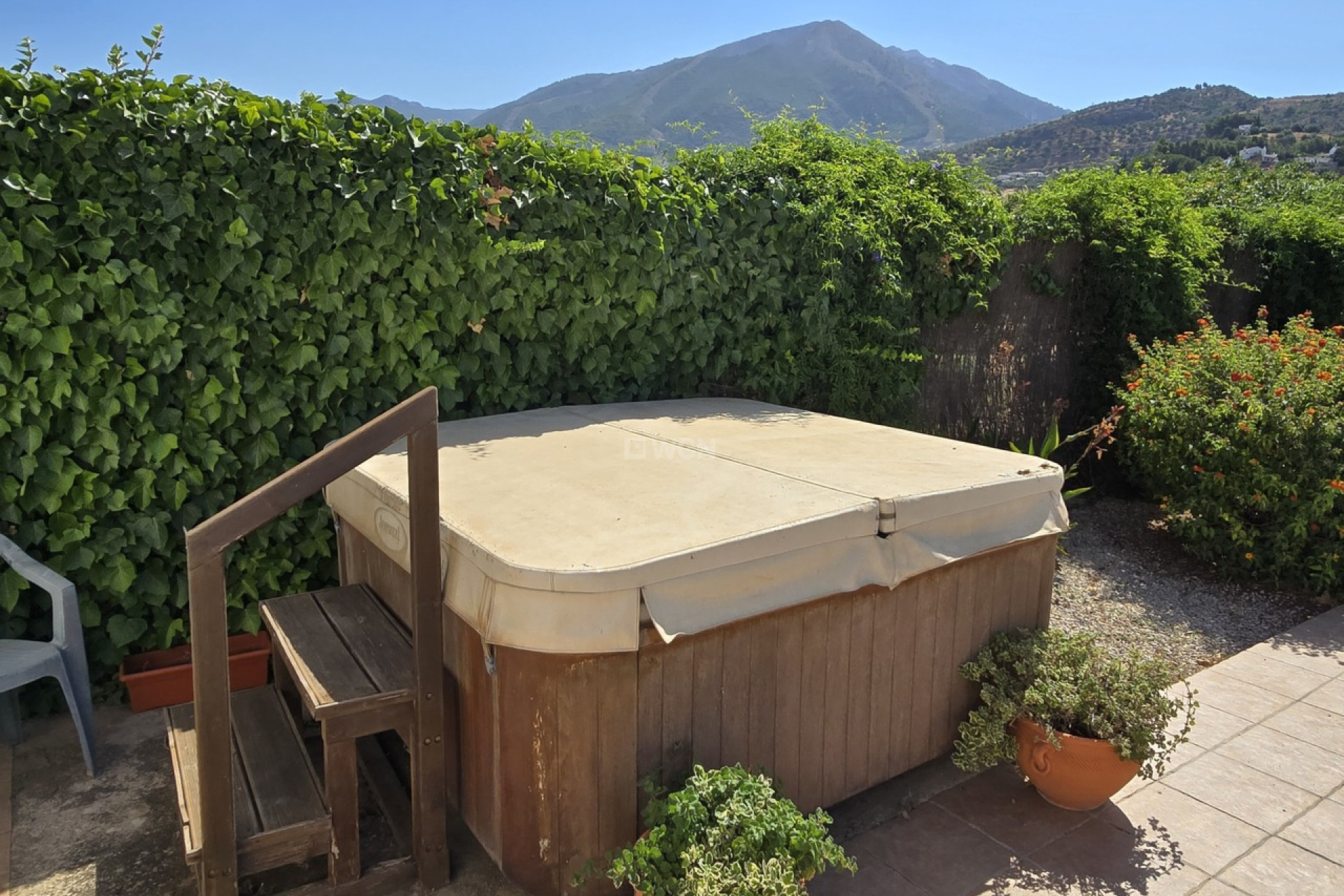 Reventa - Villa - Venta Baja - Inland