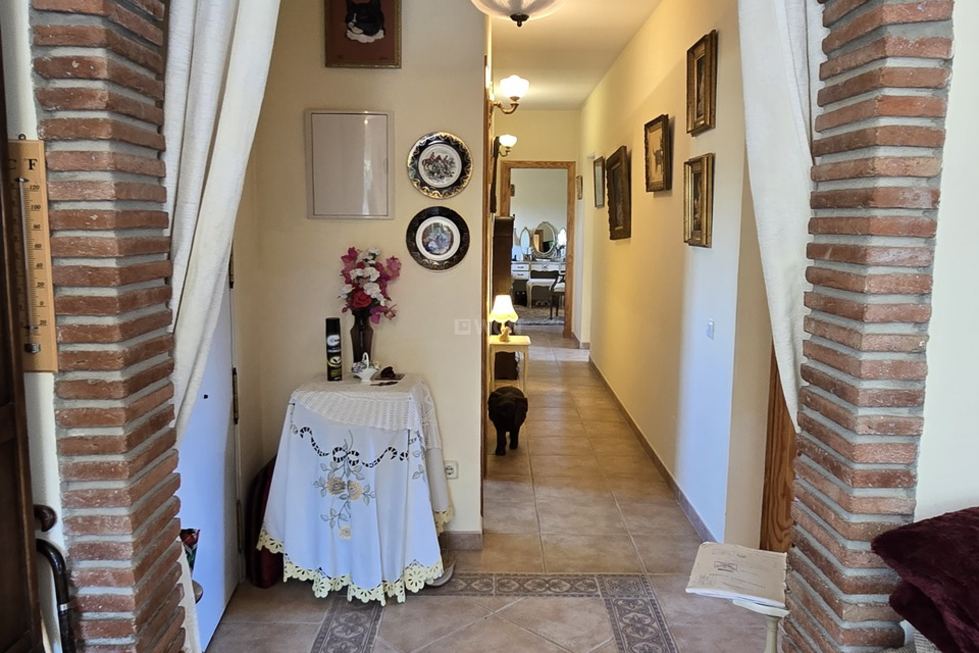 Reventa - Villa - Venta Baja - Inland