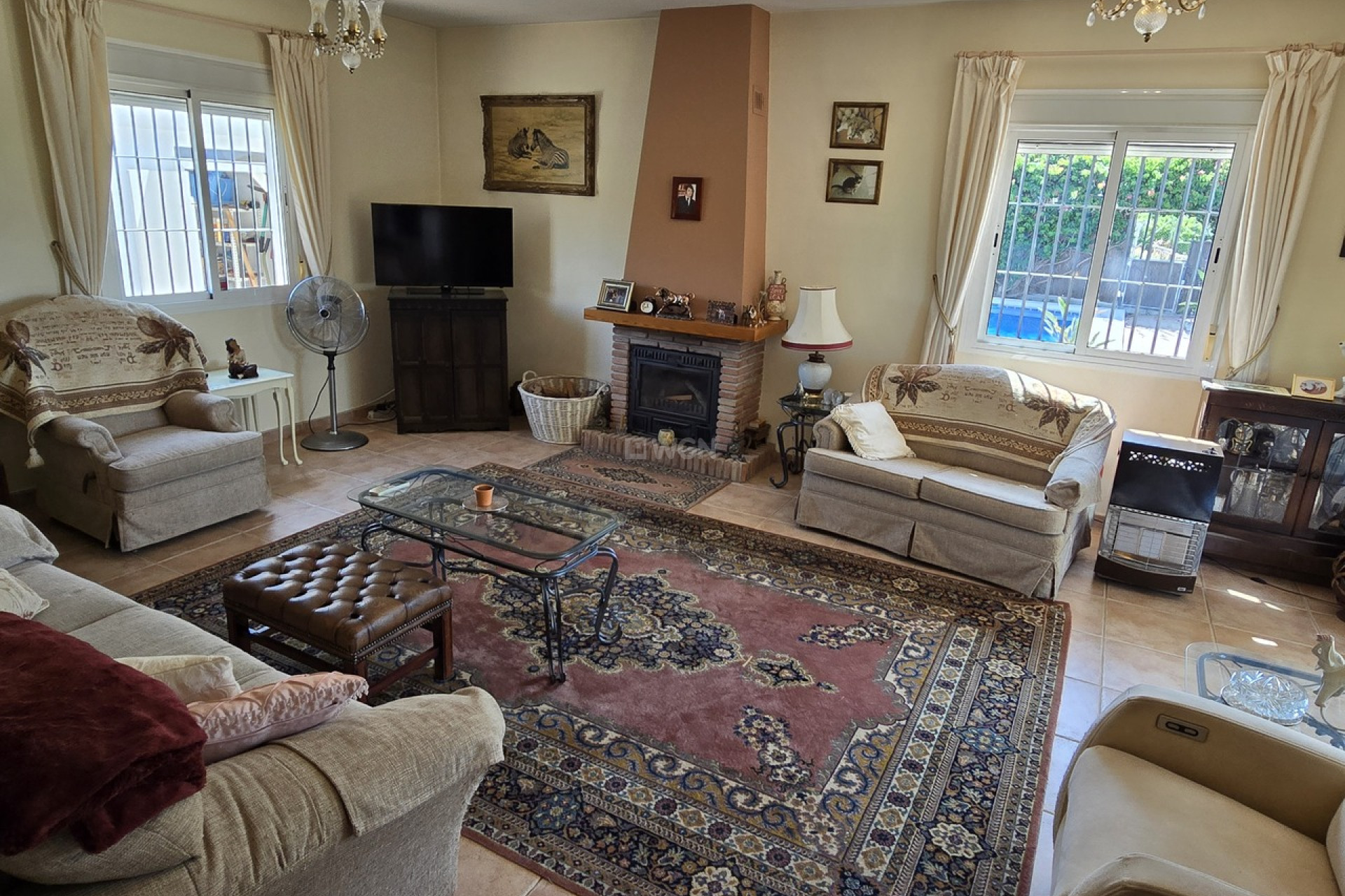 Reventa - Villa - Venta Baja - Inland