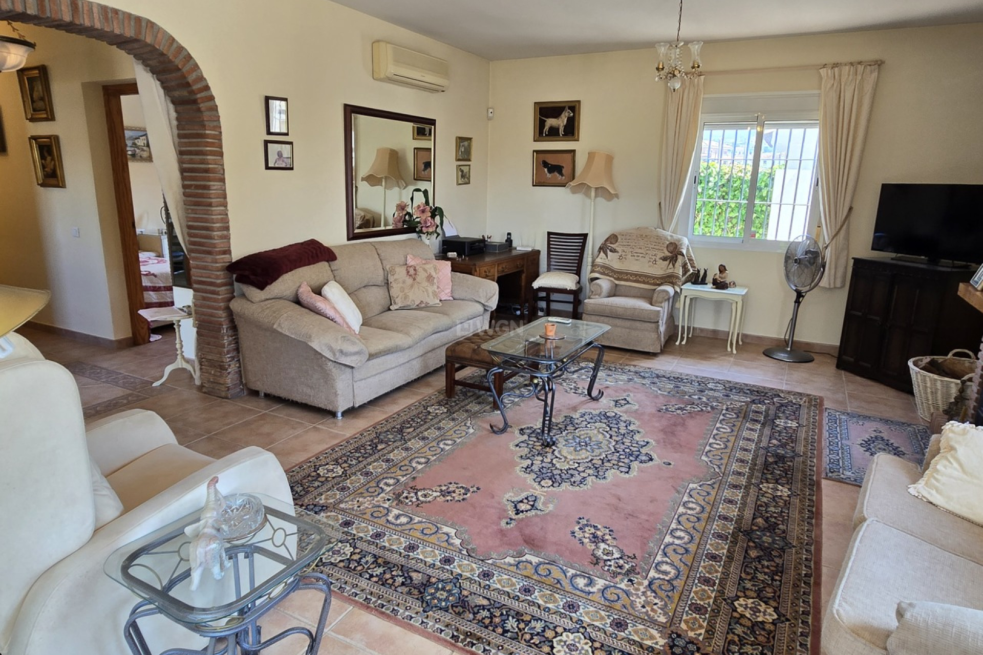 Reventa - Villa - Venta Baja - Inland