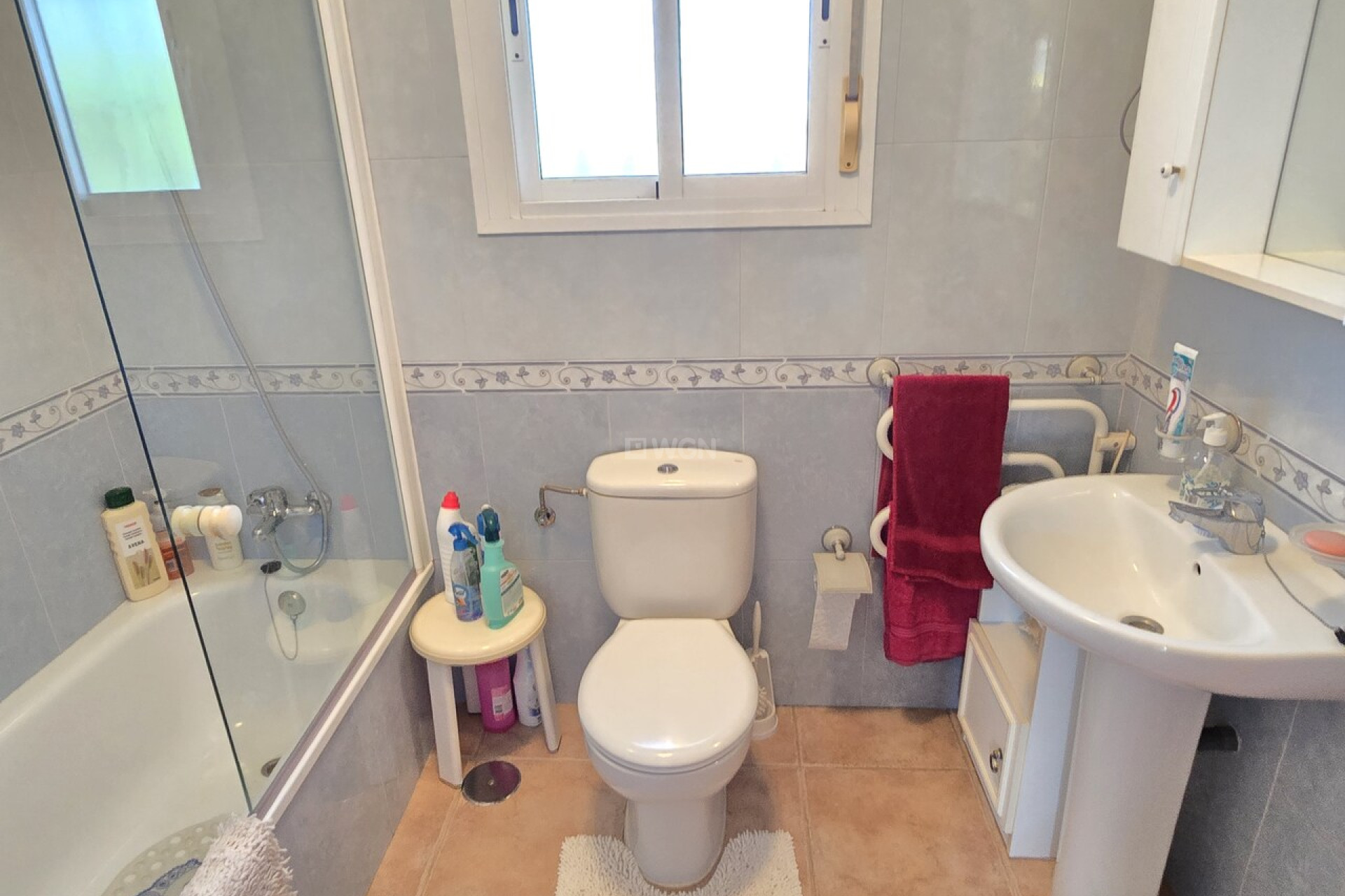 Reventa - Villa - Venta Baja - Inland