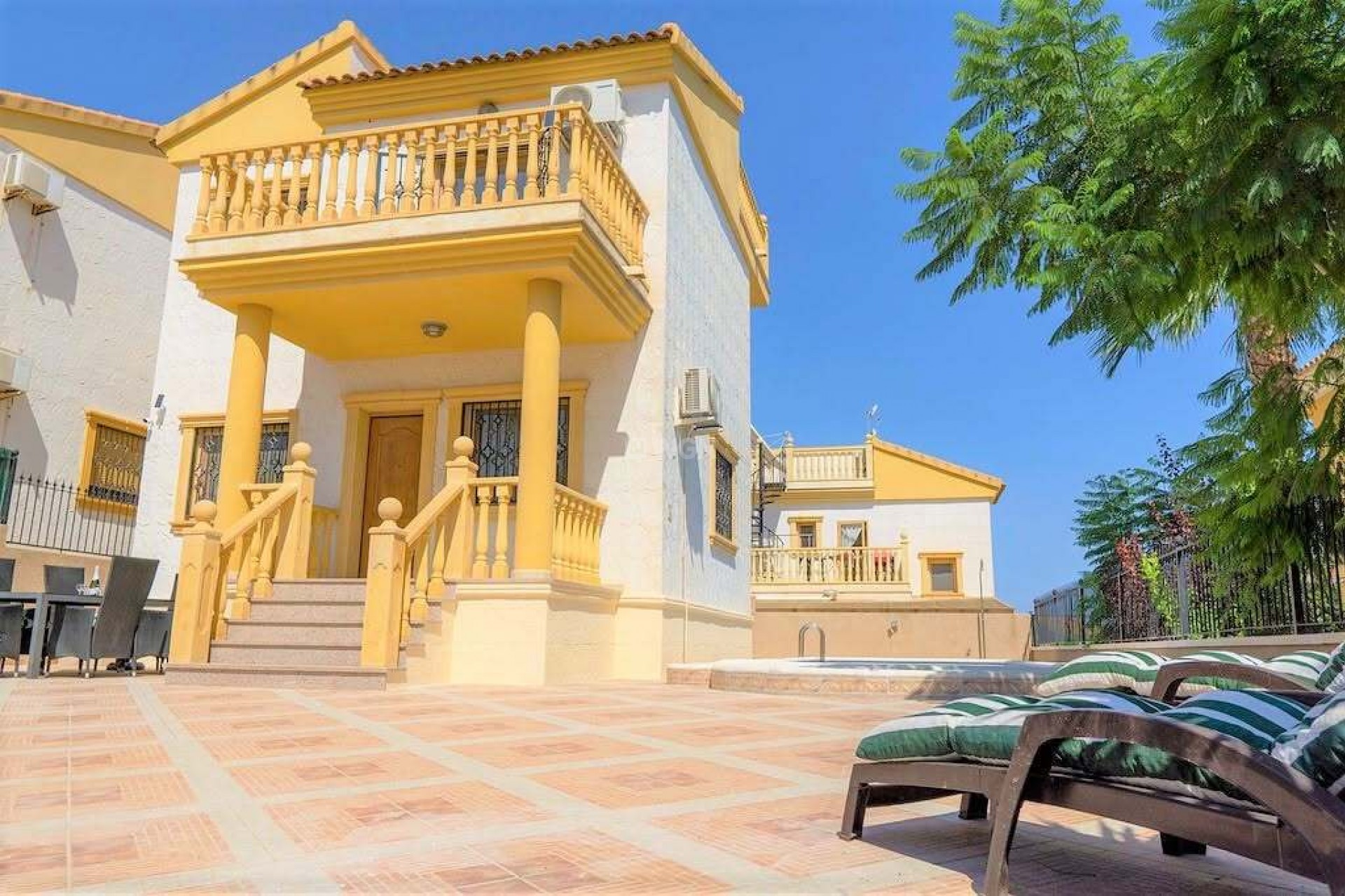 Reventa - Villa - Villamartin - Las Filipinas
