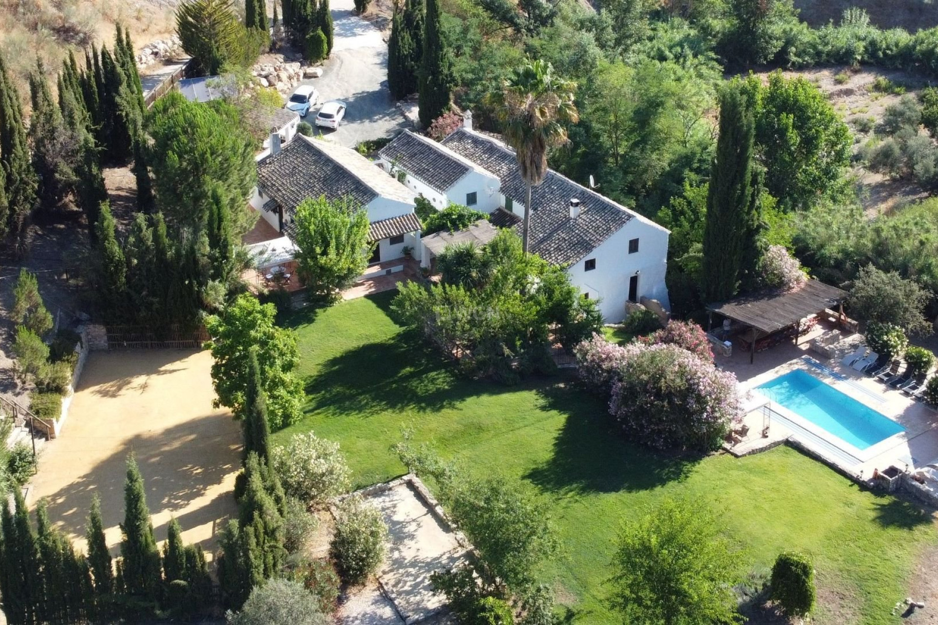 Reventa - Villa - Villanueva de Tapia - Inland