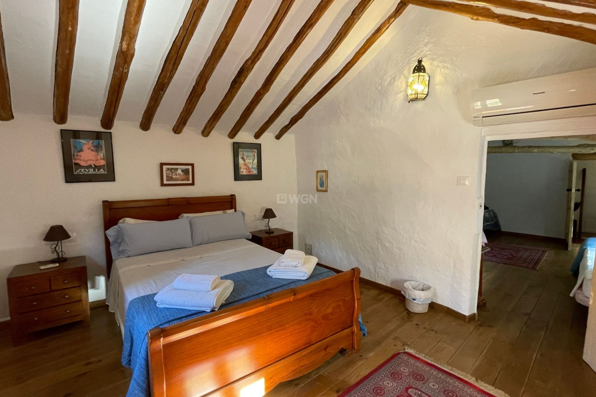 Reventa - Villa - Villanueva de Tapia - Inland