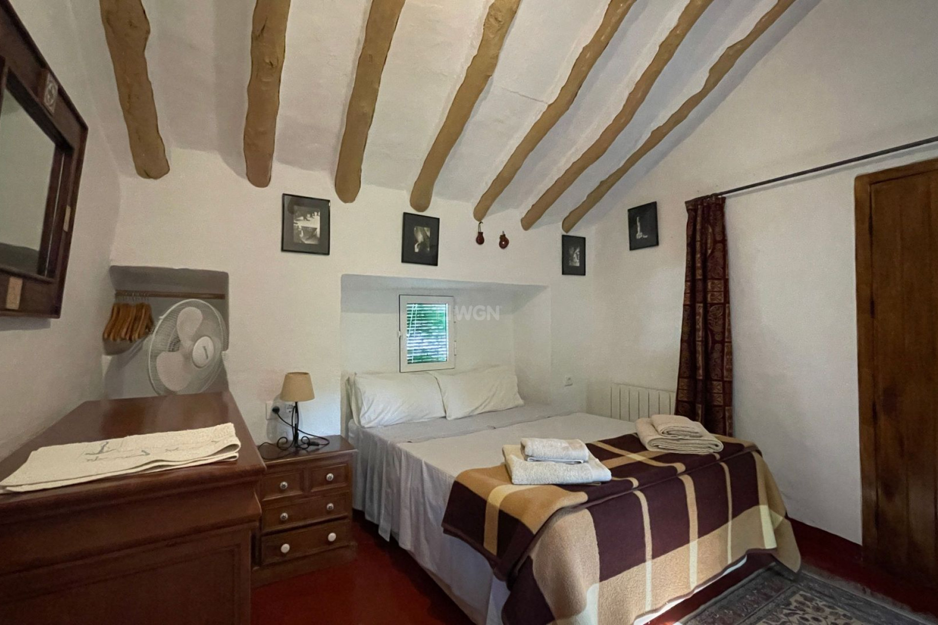 Reventa - Villa - Villanueva de Tapia - Inland