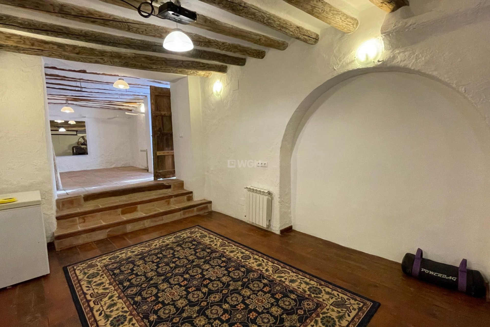 Reventa - Villa - Villanueva de Tapia - Inland