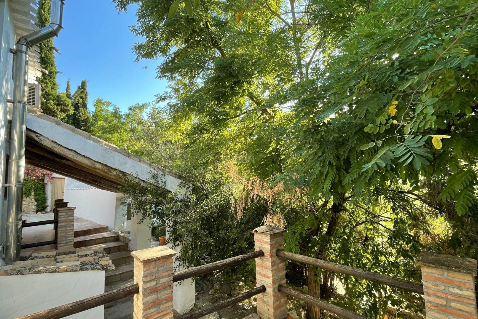 Reventa - Villa - Villanueva de Tapia - Inland