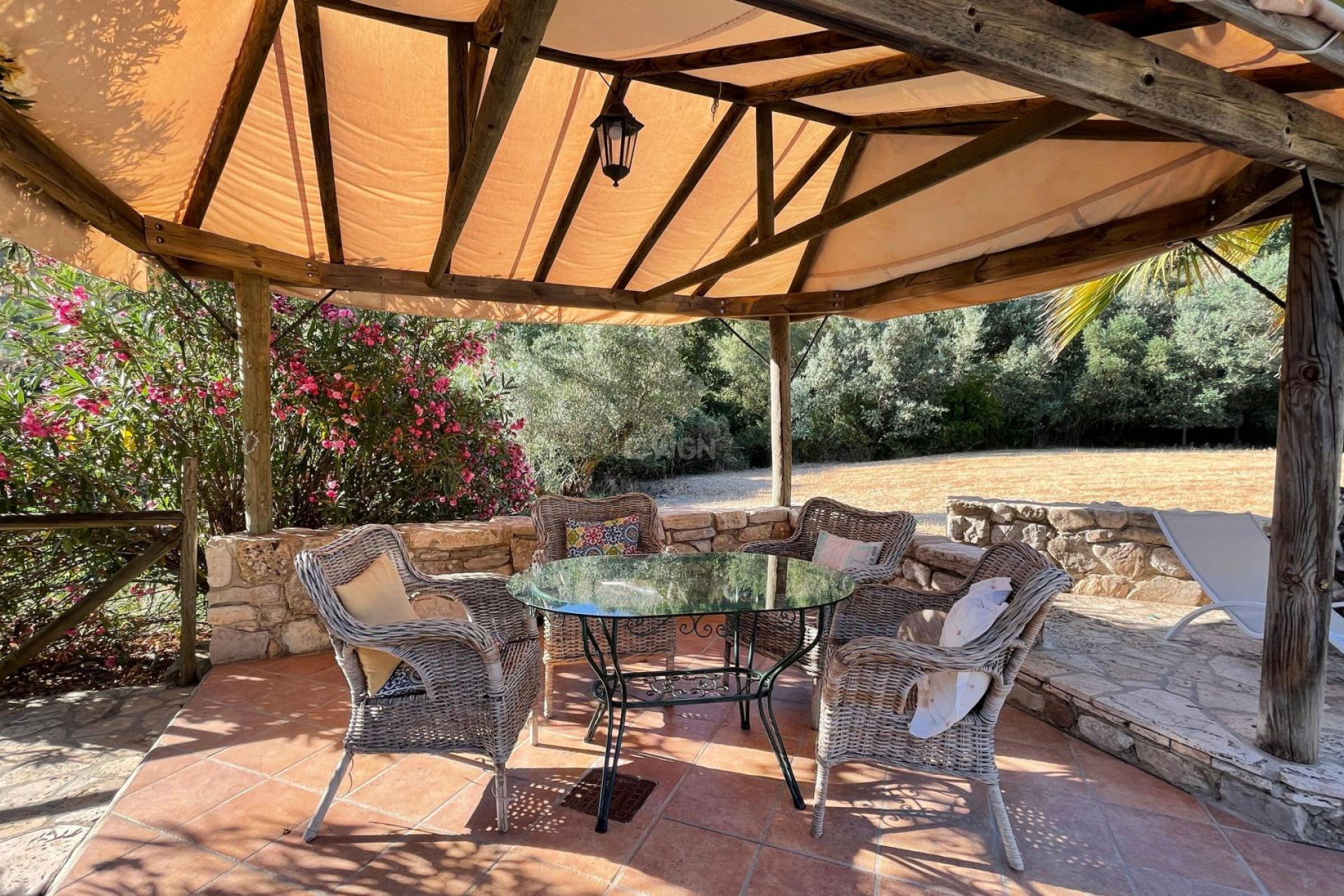 Reventa - Villa - Villanueva de Tapia - Inland