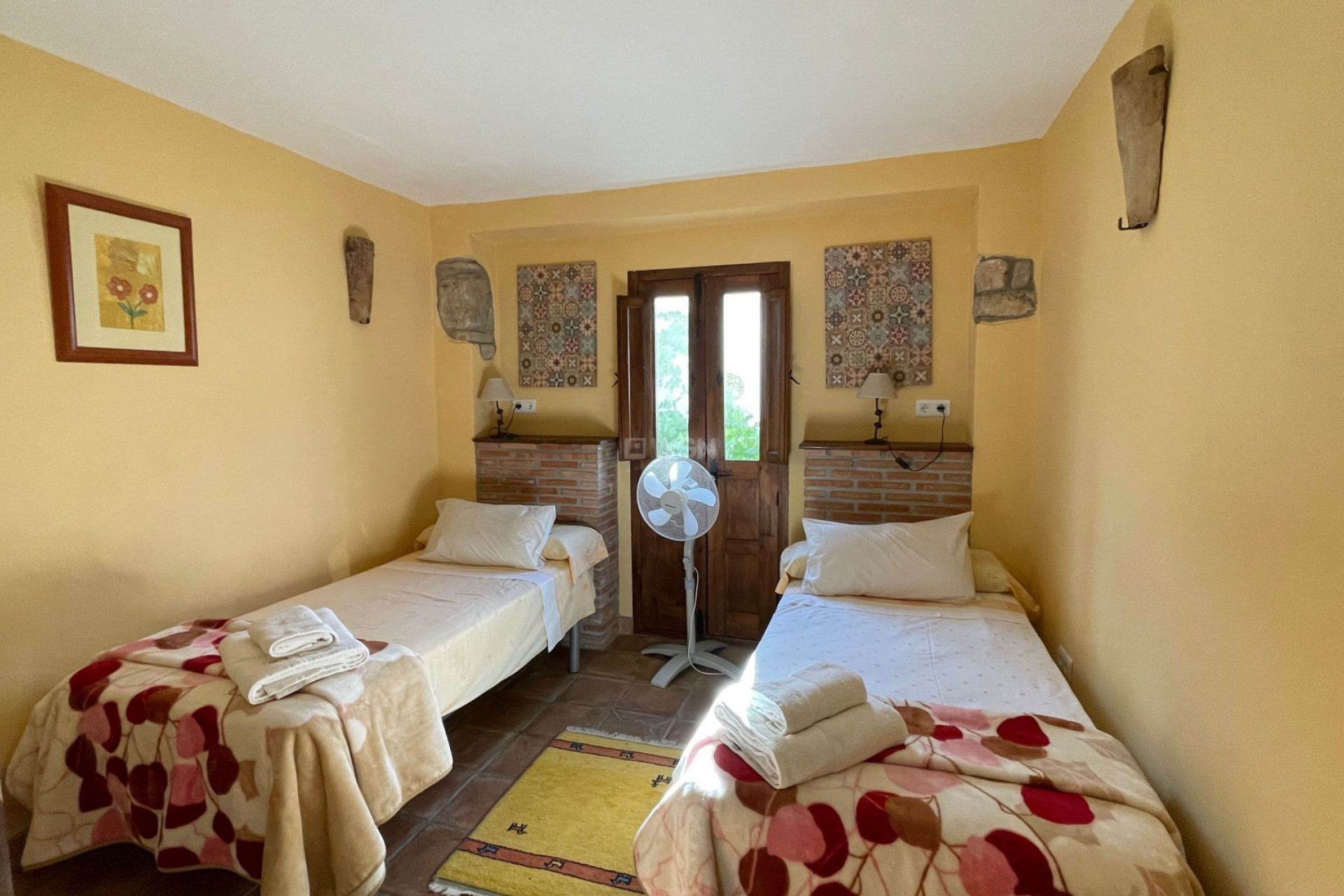 Reventa - Villa - Villanueva de Tapia - Inland