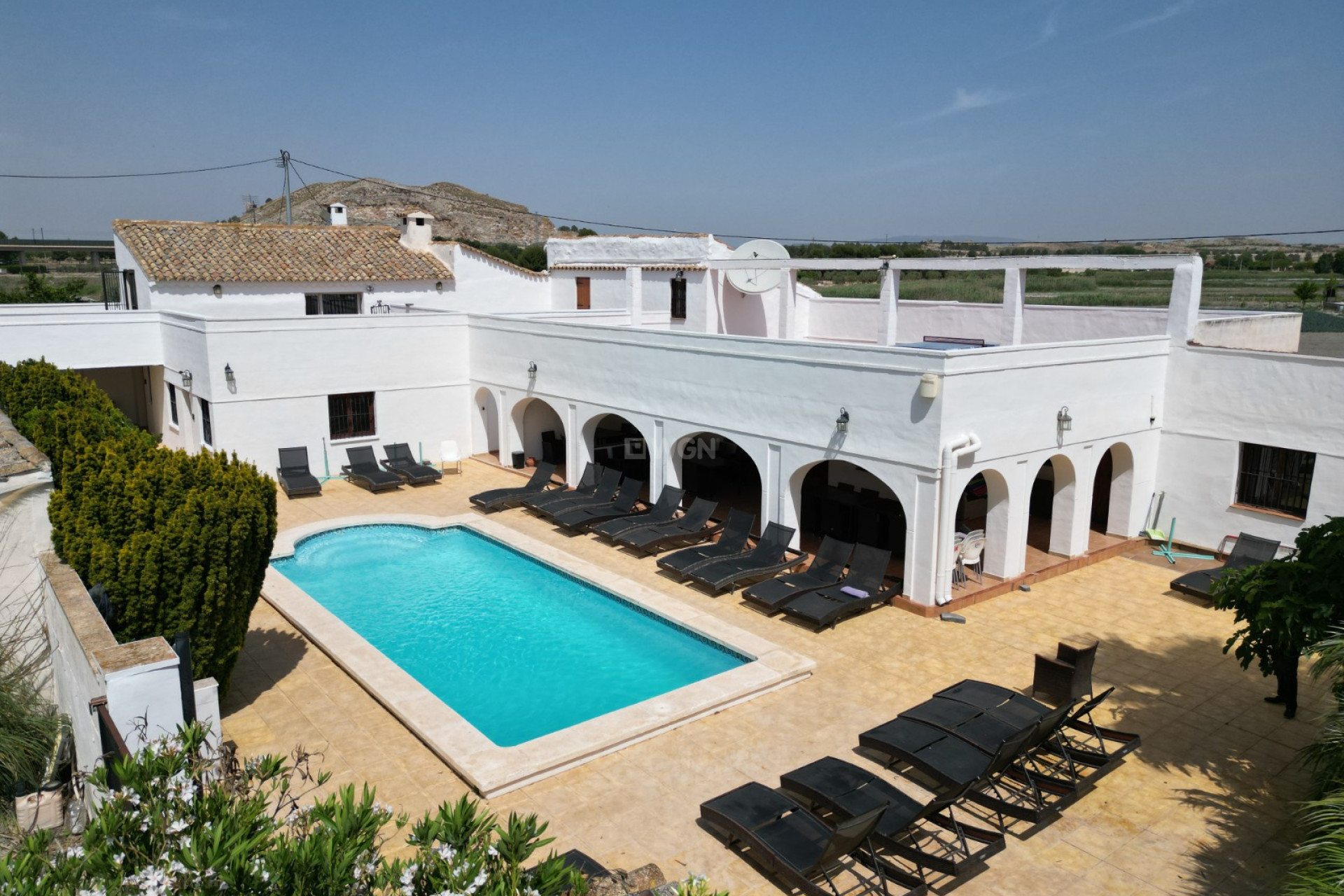 Reventa - Villa - Villena - Inland