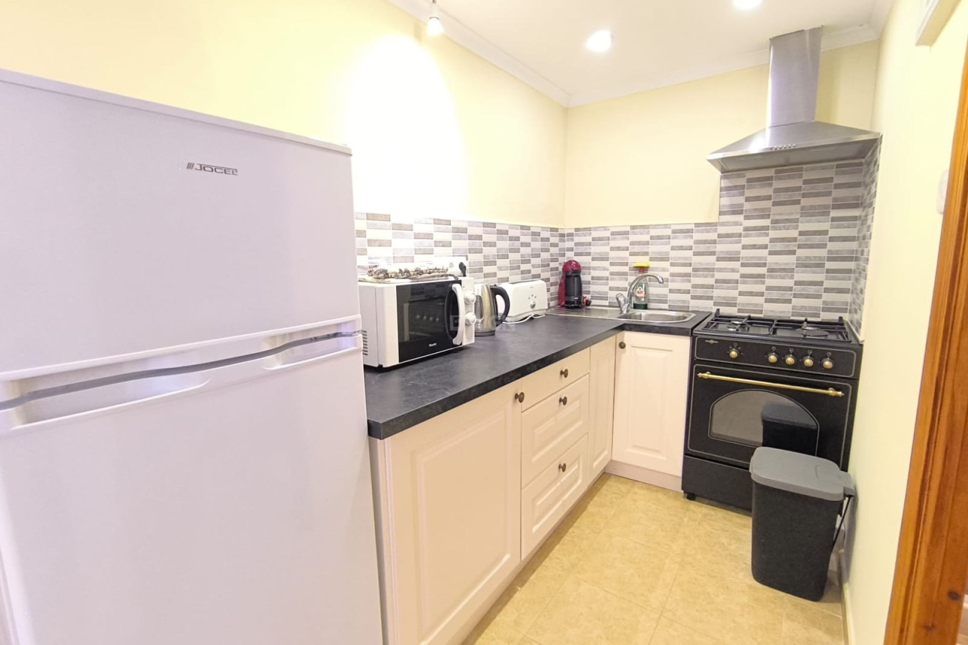 Reventa - Villa - Villena - Inland