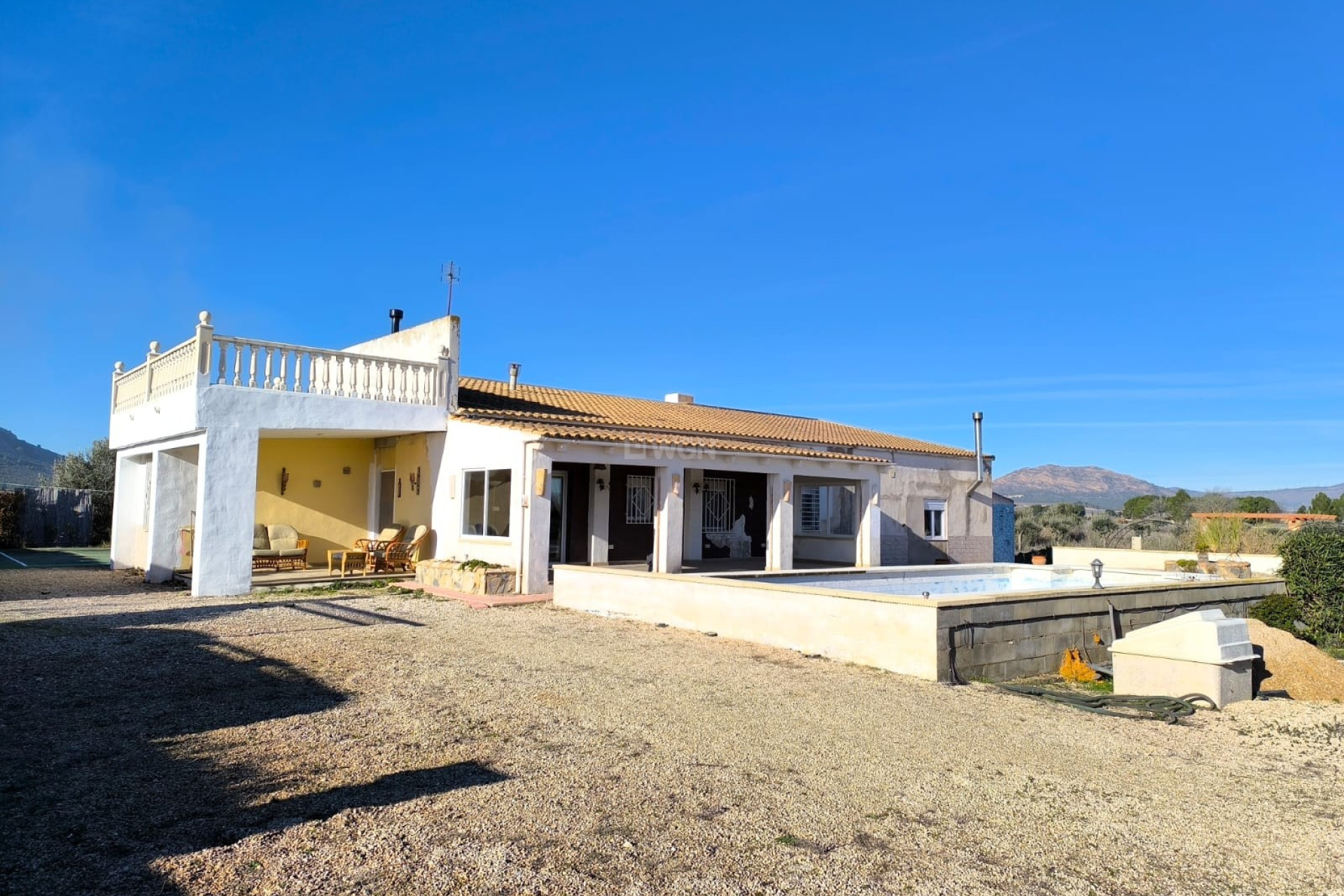 Reventa - Villa - Villena - Inland
