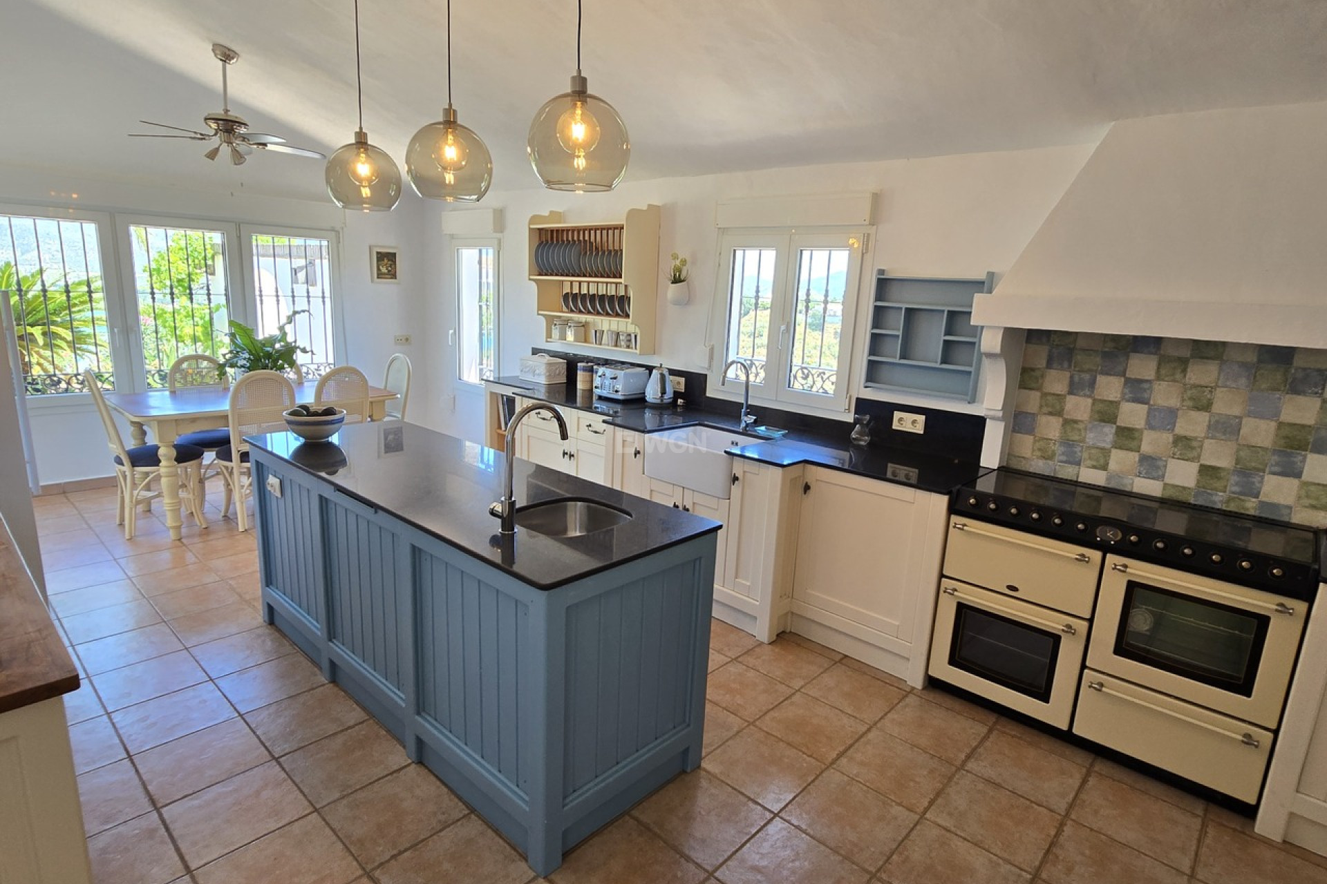 Reventa - Villa - Vinuela - Inland