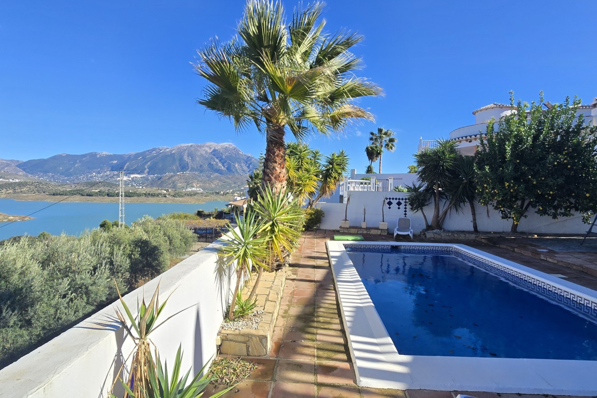 Reventa - Villa - Vinuela - Inland