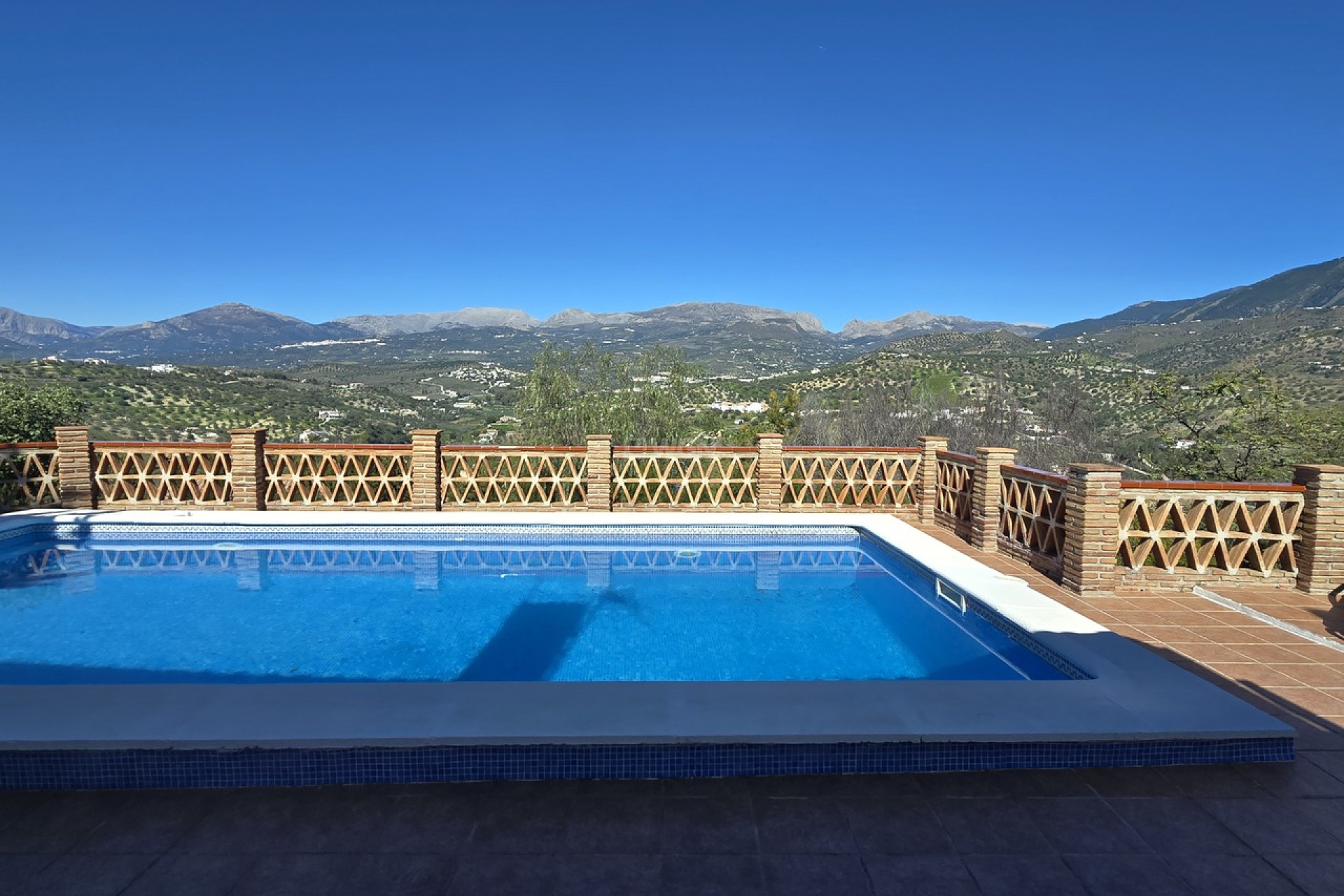 Reventa - Villa - Vinuela - Inland