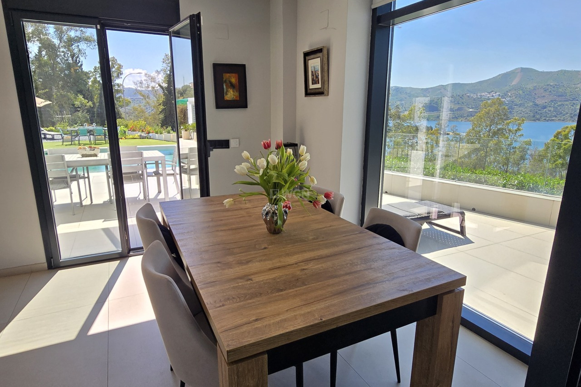 Reventa - Villa - Vinuela - Inland