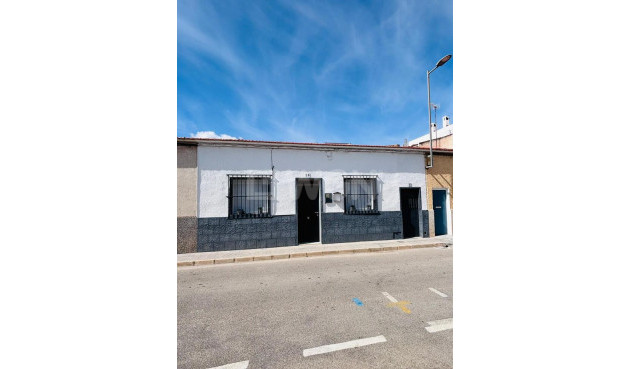 Stadthaus - Wiederverkauf - San Miguel de Salinas - 56382