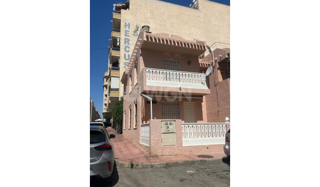 Stadthaus - Wiederverkauf - Torrevieja - 29061
