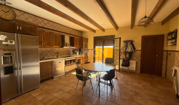 Townhouse - Resale - Avileses - Avileses