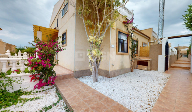 Townhouse - Resale - San Miguel de Salinas - Inland