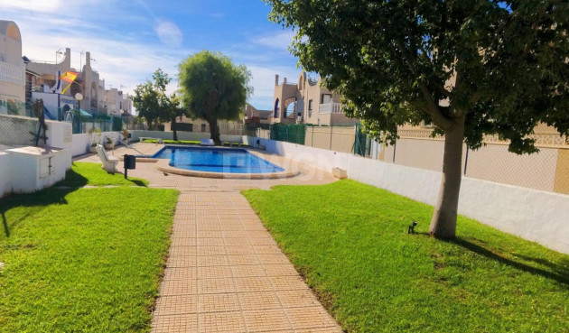 Townhouse - Resale - Torrevieja - 98664