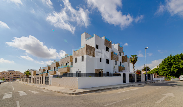 Townhouse - Resale - Villamartin - Costa Blanca