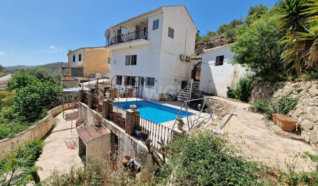 Townhouse - Resale - Vinuela - Inland