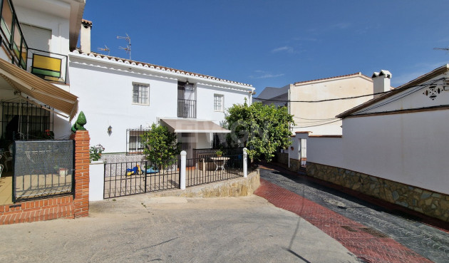 Townhouse - Resale - Vinuela - Inland