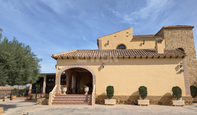 Villa - Odsprzedaż - Bigastro - 79302