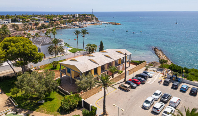 Villa - Odsprzedaż - Cabo Roig - Cabo Roig