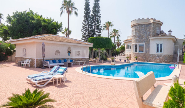 Villa - Odsprzedaż - Ciudad Quesada - Costa Blanca