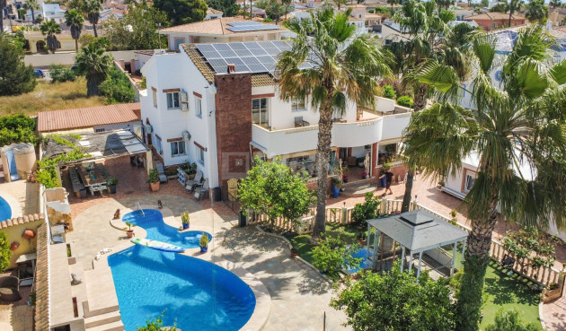 Villa - Odsprzedaż - Ciudad Quesada - Costa Blanca