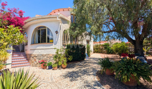 Villa - Odsprzedaż - Ciudad Quesada - Costa Blanca