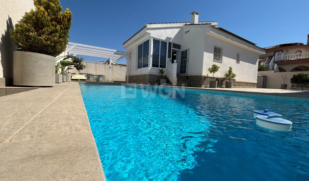 Villa - Odsprzedaż - Ciudad Quesada - Costa Blanca