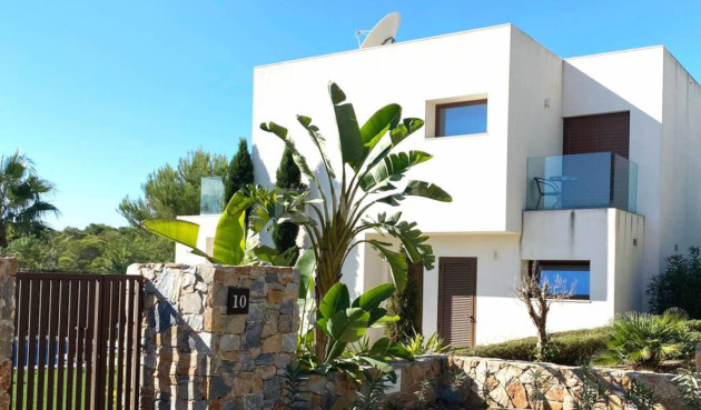 Villa - Odsprzedaż - Dehesa de Campoamor - Costa Blanca