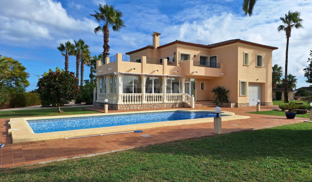 Villa - Odsprzedaż - Denia - Las Marinas