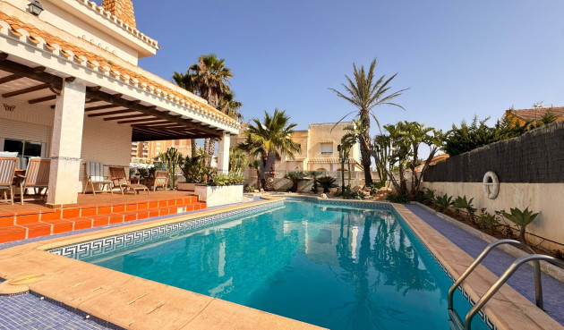 Villa - Odsprzedaż - La Manga del Mar Menor - Costa Calida