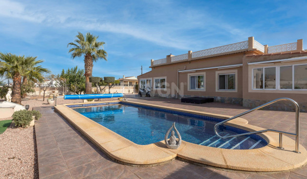 Villa - Odsprzedaż - La Marina - Costa Blanca