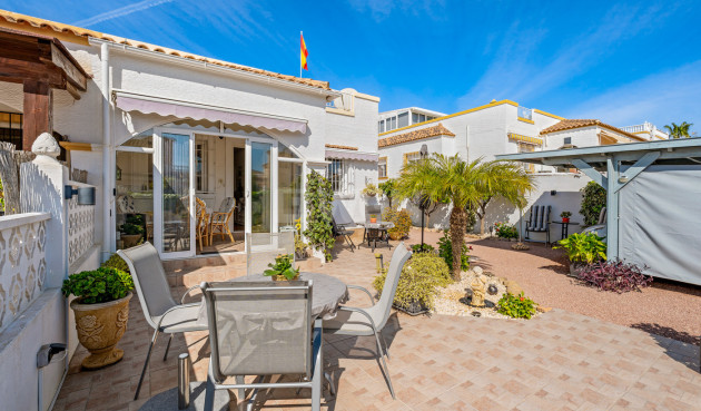 Villa - Odsprzedaż - La Marina - Costa Blanca
