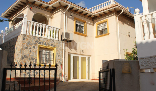 Villa - Odsprzedaż - La Zenia - Costa Blanca