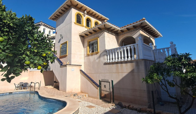 Villa - Odsprzedaż - La Zenia - Costa Blanca