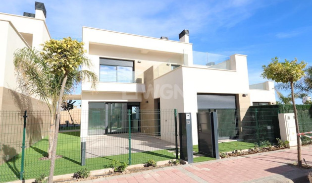 Villa - Odsprzedaż - Los Alcázares - 98690