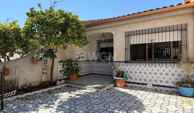 Villa - Odsprzedaż - Los Alcázares - Los Narejos-Punta Calera