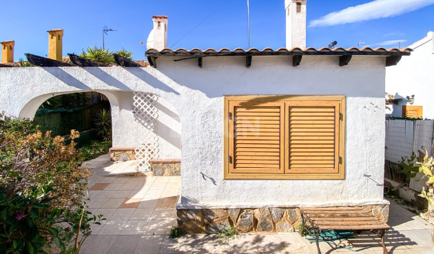 Villa - Odsprzedaż - Los Balcones - Costa Blanca