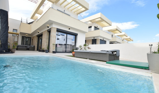 Villa - Odsprzedaż - Los Montesinos - Costa Blanca