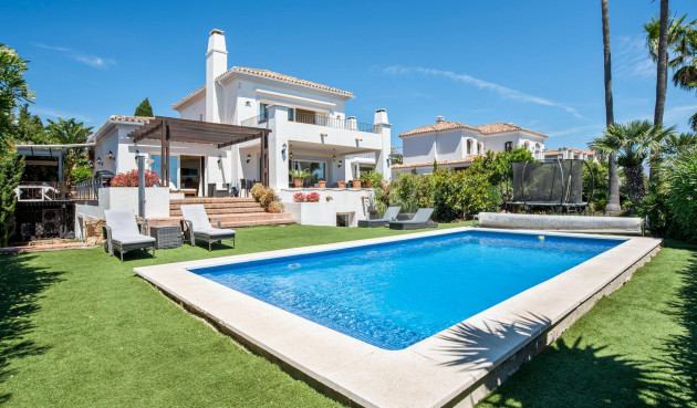 Villa - Odsprzedaż - Manilva - Bahia De Las Rocas